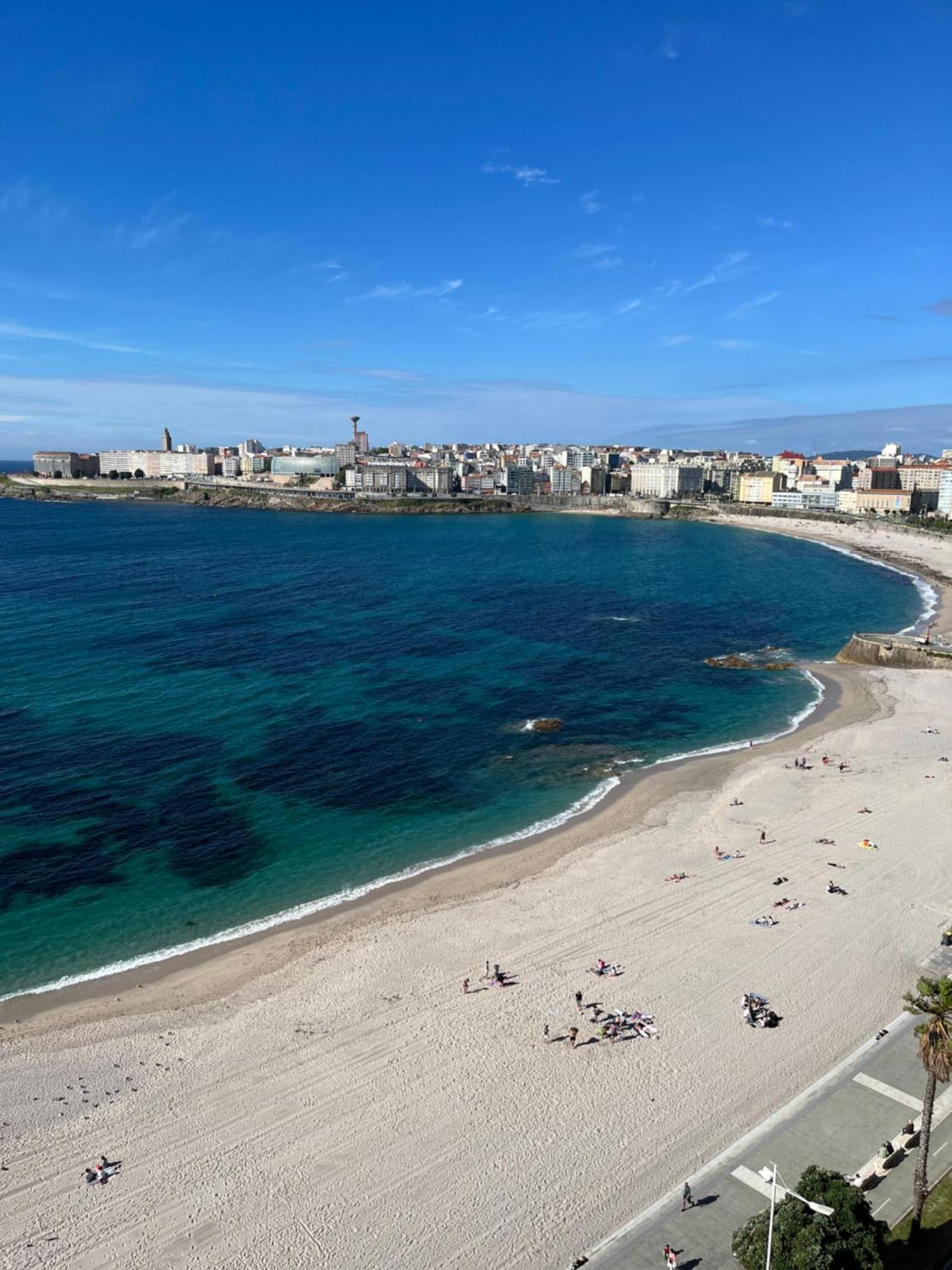 Primera Linea Playa Riazor آكورونيا المظهر الخارجي الصورة